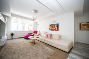Modern Stay in the City Center